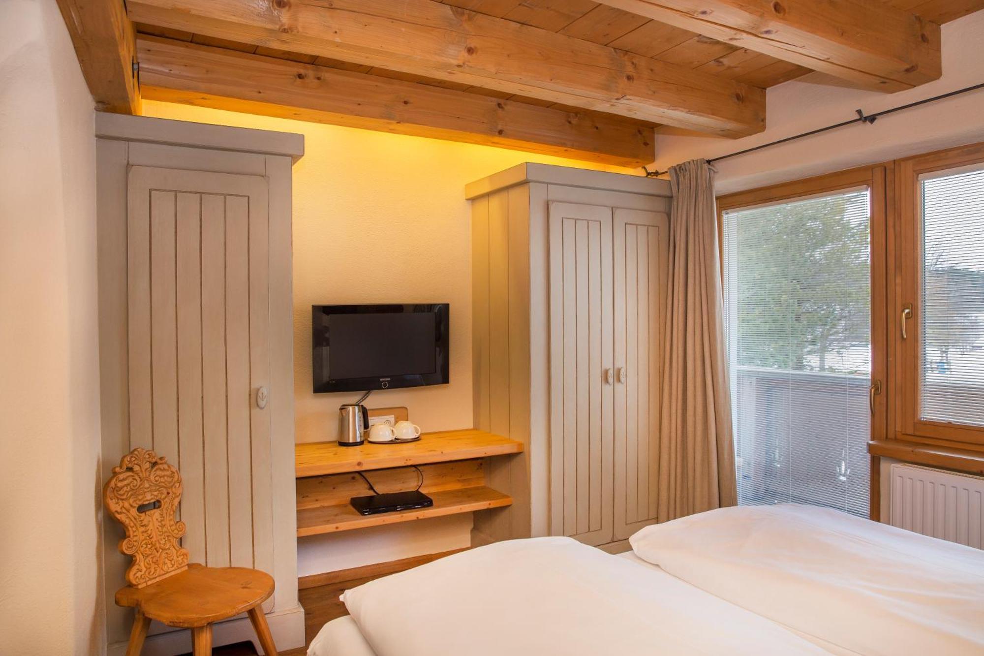 Princess Bergfrieden Seefeld in Tirol Room photo